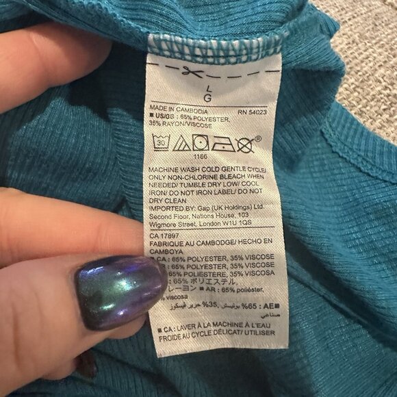 GapFit Lot Of 3 Ribbed Tank Tops Sz Large Pink Turquoise Wine Racerback Athletic - Picture 6 of 8
